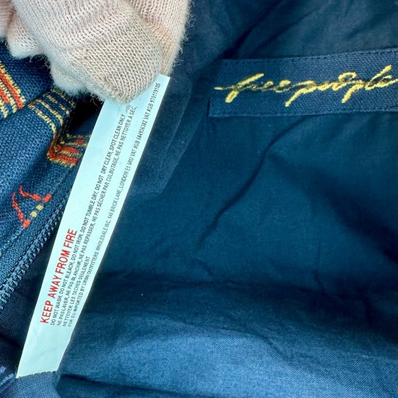 NEW! Free People Southwestern Pattern Basel Tassel Patchwork Tote - Picture 12 of 12